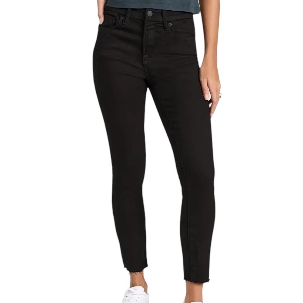 7 For All Mankind B(Air) Black High-Rise Raw Hem Jeans Size 29